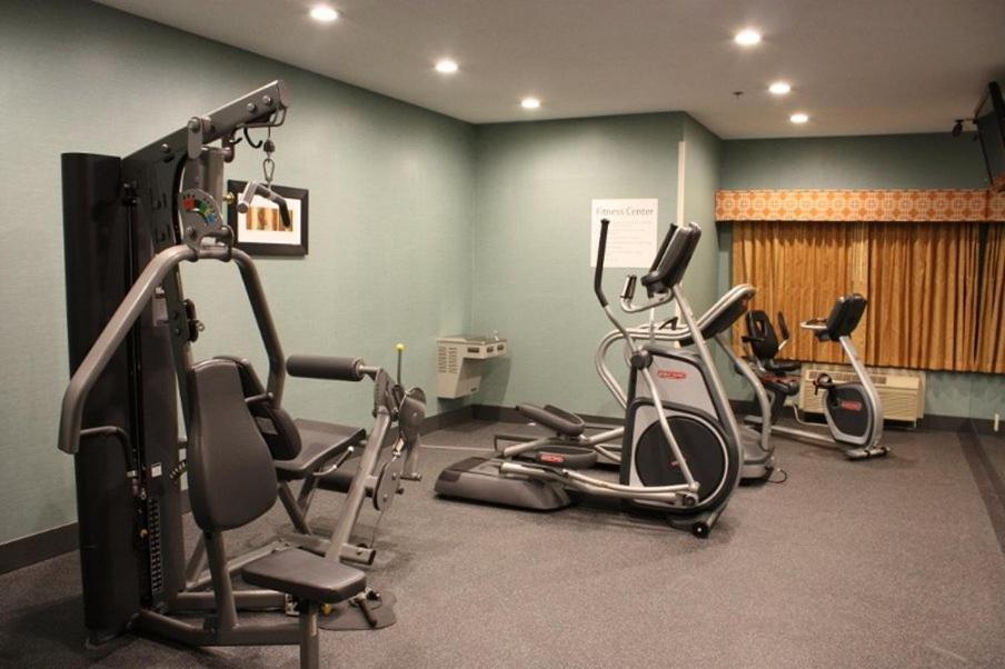 Holiday Inn Express - Ludlow - Chicopee Area By Ihg Luaran gambar