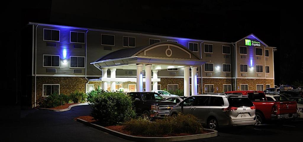 Holiday Inn Express - Ludlow - Chicopee Area By Ihg Luaran gambar