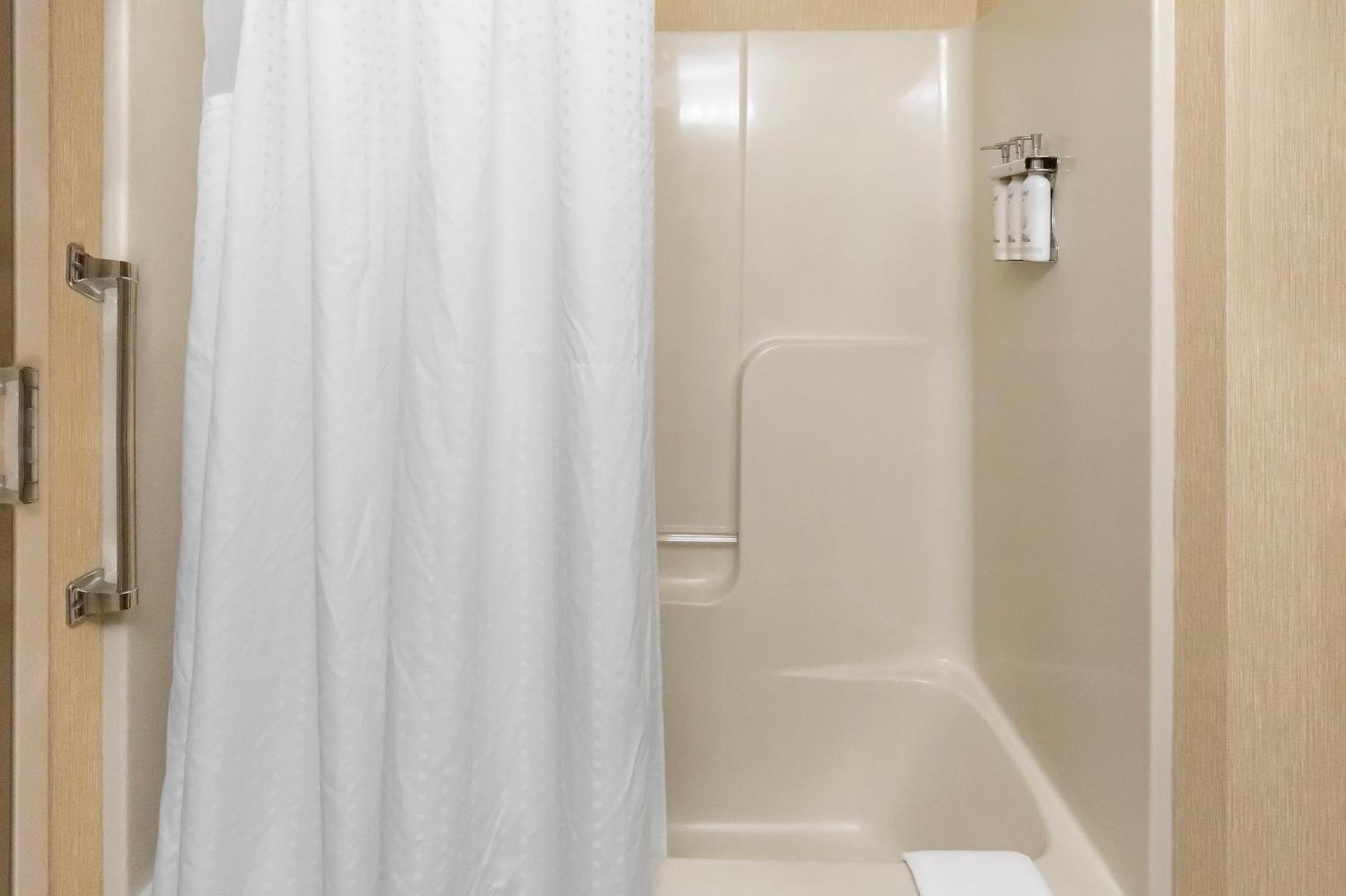 Holiday Inn Express - Ludlow - Chicopee Area By Ihg Luaran gambar