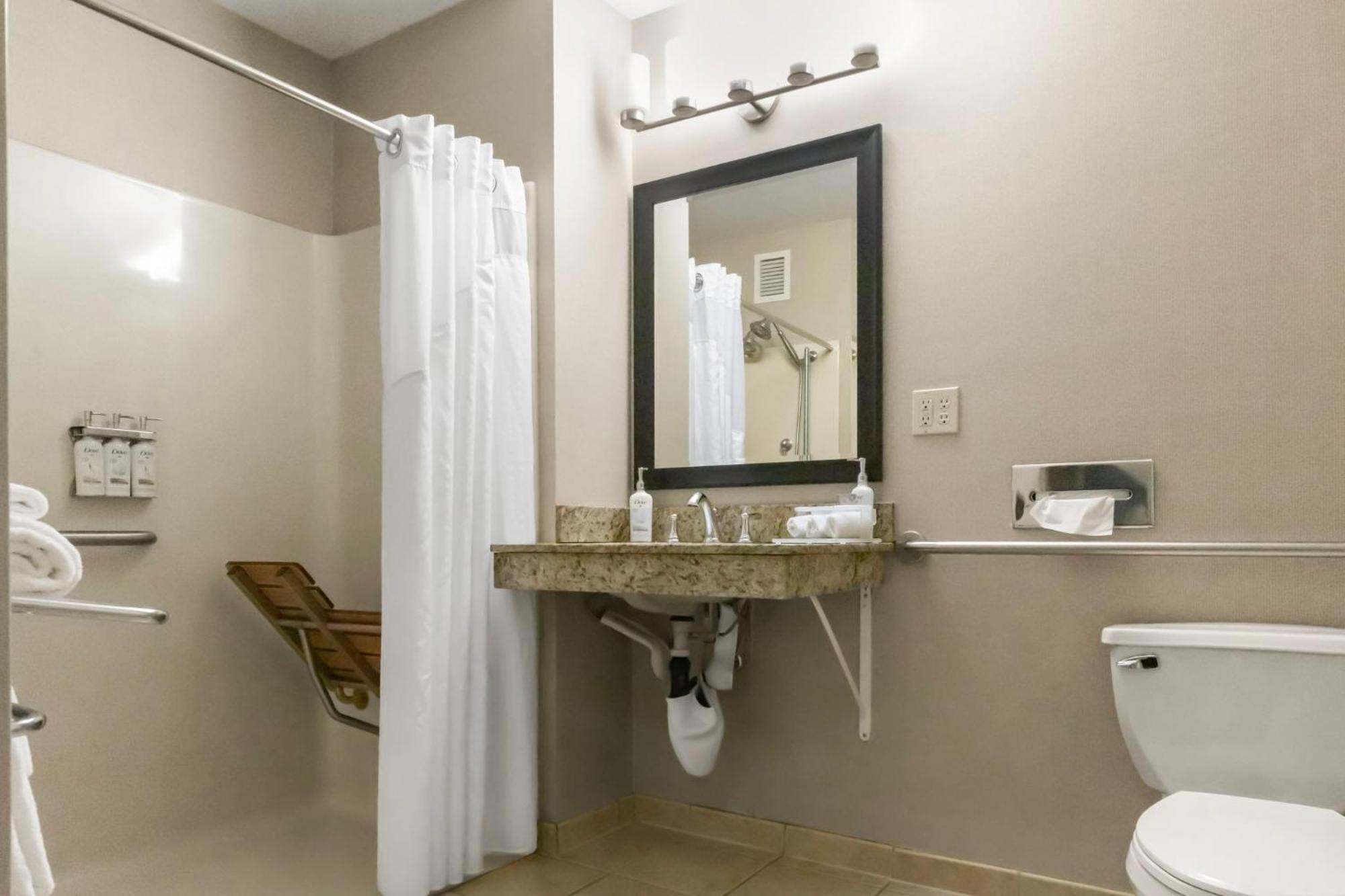 Holiday Inn Express - Ludlow - Chicopee Area By Ihg Luaran gambar
